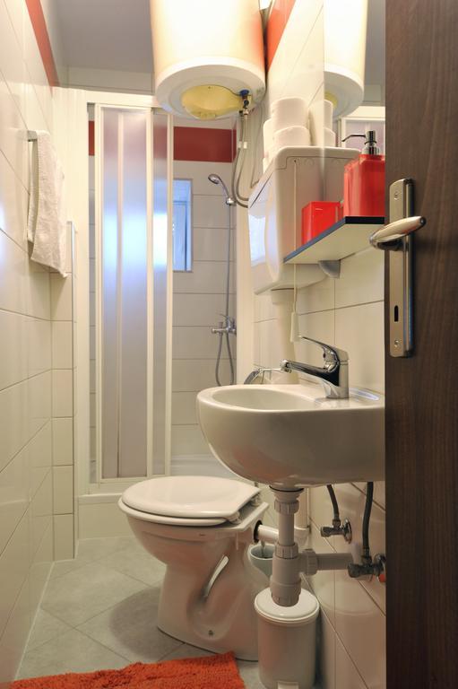 Rooms & Apartments 72 ซาดาร์ ภายนอก รูปภาพ